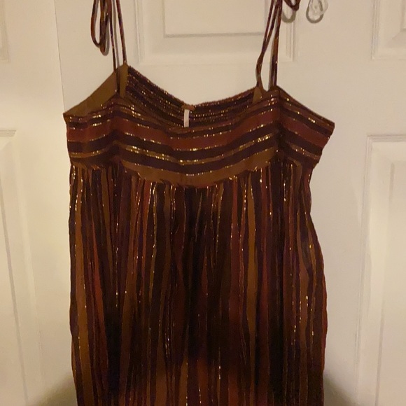 Super cute FLOWY Free People Jumpsuit😍 - Picture 4 of 7